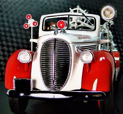 Vintage Classic Antique Red Fire Engine Truck Metal Dream Model Car Pickup Promo - Image 1 of 4