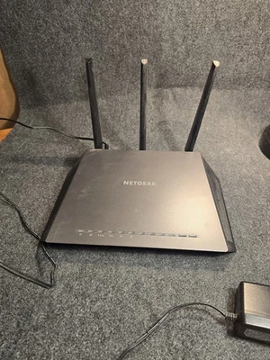 NETGEAR Nighthawk AC2300 R7000P Smart WiFi Router Tested - Image 1 of 4