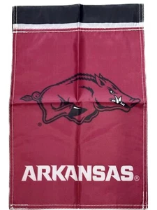 Arkansas Razorbacks 12x16” Nylon Ventilador Jardín Bandera - Imagen 1 de 1