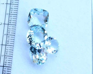 Topazio blu sfaccettato taglio naturale 13,80 carati 9,5 mm forma quadrata pietra preziosa sciolta - Foto 1 di 4