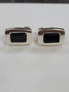 MODESCHMUCK RECHTECKIGE OHRCLIPS MIT SCHWARZEN STEINEN - Bild 1 von 2