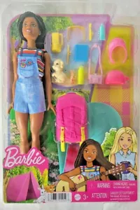 Muñeca de camping ""Brooklyn"" Barbie It Takes dos (11,5 in morena con trenzas) con - Imagen 1 de 4