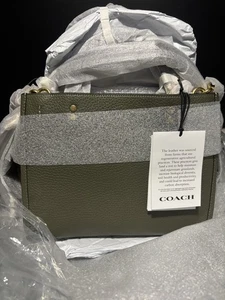 NAGELNEU!!!! NOCH ORIGINALVERPACKT!!! ARMY GREEN COACH ROGUE !!! C1764 - Bild 1 von 24