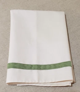 CHALICE VEIL CHURCH ALTAR VESTMENT WHITE COTTON W/GREEN VELVET BANDING - Picture 1 of 6