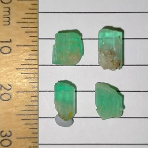 Emerald crystals natural rough loose gemstones bundle raw gems parcel 6.59ct - Picture 1 of 7