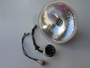 LUCAS HEAD LAMP LIGHT BEAM UNIT LENS 5 3/4" TRIUMPH TR6C BSA C15 BANTAM D10 D14 - Picture 1 of 2