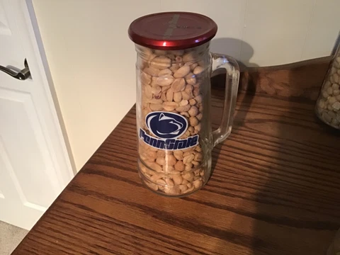 PENN STATE NITTANY LIONS GLASS MUG - VINTAGE - MUG O' NUTS Cover