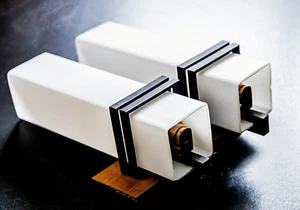 Modern and Minimalistic 1960s Wood and Opal Glass Tubes Wall Sconce. - Picture 1 of 7