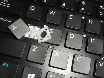 Single Key Cap + Clip For Dell Precision 17 7710 P/N: 383D7 Model: MP-13P5 - Image 1 of 4