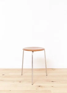 Arne Jacobsen Teak Tripod Stool No.3170 for Fritz Hansen - Bild 1 von 5