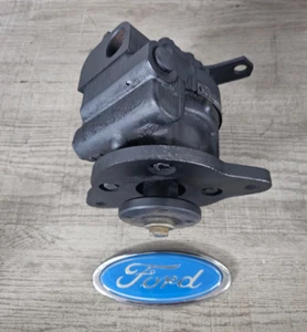 FORD GRANADA MK1 POWER STEERING PUMP 1527689 GENUINE NEW FORD PART - Picture 1 of 4