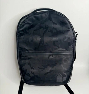Gry Mattr by Joe Mimran Backpack with USB Port Black Camo - Picture 1 of 17