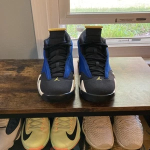 Jordan 14 Retro 2015 Low Laney Black Toe Size 11 - Picture 1 of 8