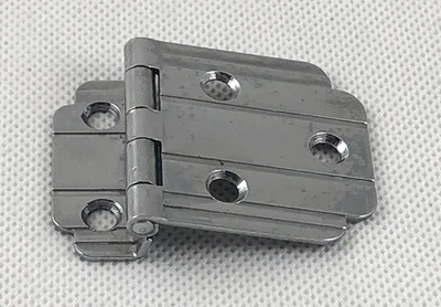 Винтажная петля шкафа Amerock 3/8 дюйма со смещением ар-деко хромированные плоские линии - Изображение 1 из 4