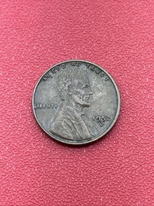1952-D Wheat Penny - Picture 1 of 2