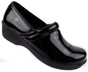 Womens Predictions 24/7 Slip On Clogs Sz 10M Black Faux Patent Leather Cushioned - Picture 1 of 11