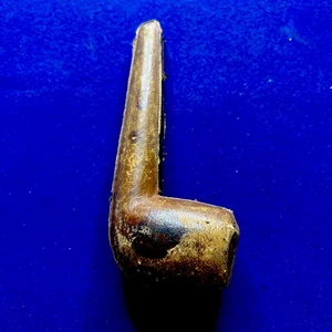 Portapipe vintage in pelle con fodera in feltro coperchio incernierato con chiusura antica - Foto 1 di 6