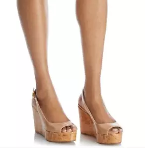 Cuñas de corcho Stuart Weitzman Riviera charol tostado punta abierta 7,5 - Imagen 1 de 8