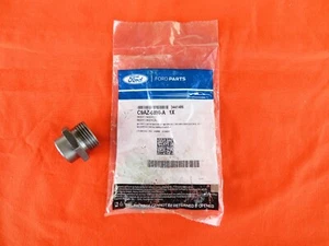 BOSS 302 BOSS 429 NEW Ford OEM C9AZ-6890-A Engine Oil Cooler Insert Adaptor - Bild 1 von 6