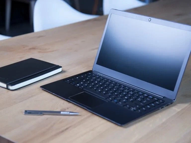 Ultrabook 13 pouces 320Go SSD 2,8 GHz Full HD - Light and Fast - Unowhy Y13  - Photo 1/4