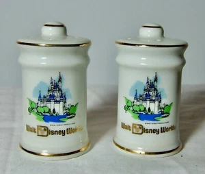 Walt Disney World - Salt & Pepper Shakers Set - Japan - Ceramic - VINTAGE 1970's - Picture 1 of 1