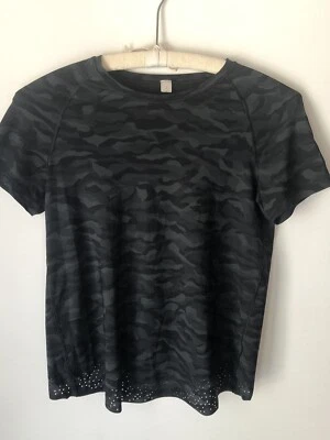 Lululemon Size 2 Quick Pace Short Sleeve Camo Gray Black Crossover Back Vented - Image 1 of 4