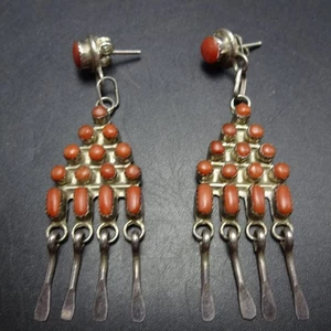 Vintage ZUNI Snake Eye Petit Point RED MED CORAL EARRINGS Sterling Silver - Picture 1 of 14