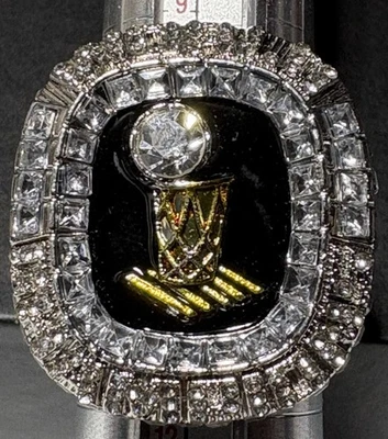Anillo de campeonato Miami Heat 2006 réplica NBA Dwyane Wade (R78) Foto 1 de 4