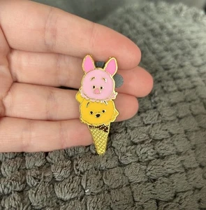 Disney Trading Pin - Winnie Puuh und Ferkel Tsum Tsum Eistüte - Bild 1 von 2