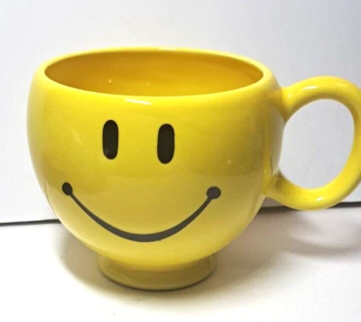 TAZA CARA SONRIENTE DE TELEFLORA Foto 1 de 4