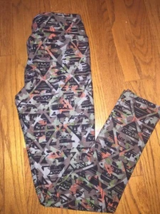 LULAROE OS ONE SIZE CAMO ORANGE Hunting CAMOUFLAGE UNICORN WOMENS LEGGINGS HTF - Picture 1 of 3