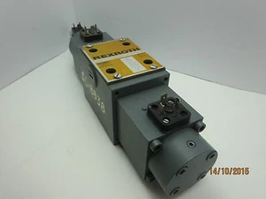 Rexroth Valve 4WRE10W16-10/24Z4/M *Refurbished* - Foto 1 di 4