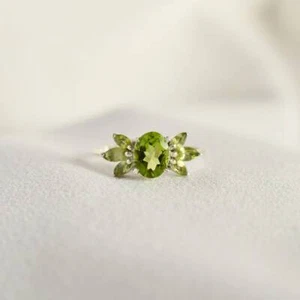 2.22 Ct Natural Peridot Cluster Wedding Prong Ring 925 Sterling Silver - Picture 1 of 7