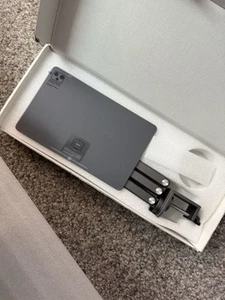 Kuxiu Folding Stand For iPad 12.9” - Photo 1/5
