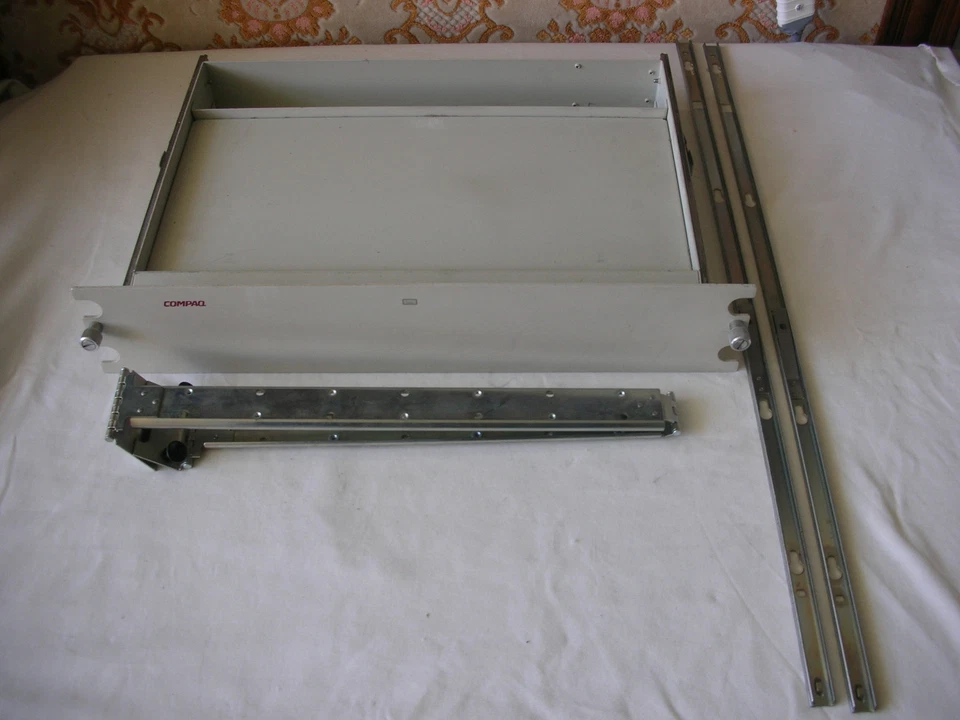 Compaq Drawer Rack 187380 Lms - Image 1 of 1