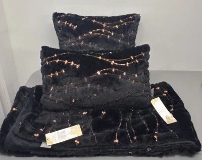 New Aviva Stanoff 3 Pc Set Throw Blanket &2 Pillows Sculptured Fur Luxury Velvet - Image 1 of 4