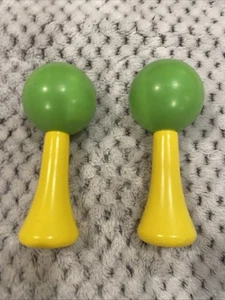 1979 #921 Fisher Price Marching Band batteria ricambio Raddle Maraca (2) Vintage - Foto 1 di 3