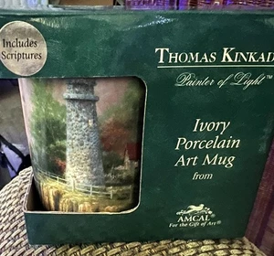 Thomas Kinkade Elfenbein Porzellan Kunst Becher, Moonlight Cottage von AMCAL Neu im Karton - Bild 1 von 5