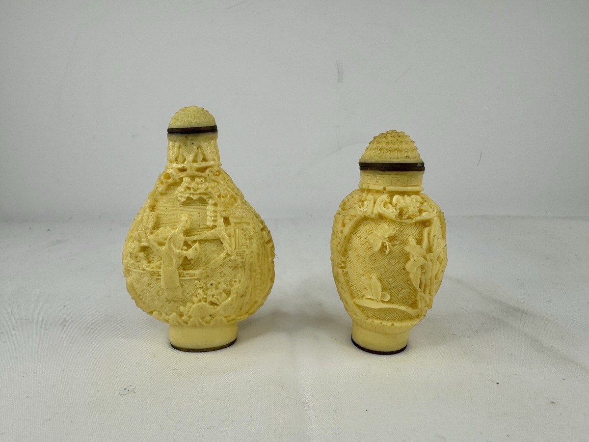 鼻煙壺 黑地灑金星玻璃鼻煙壺- 故宮