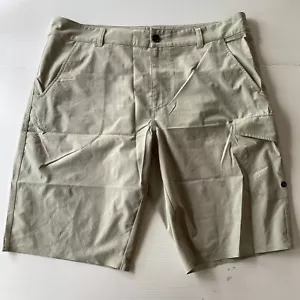 Oakley Performance Casual Shorts Mens Size 38 Waist Beige Summer Style Sports - Picture 1 of 12