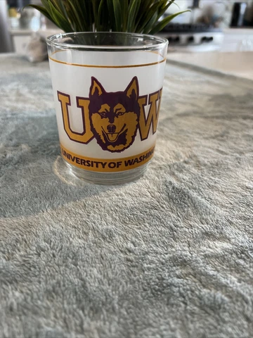 Washington Huskies NCAA SUPER VINTAGE Mobil Frosted Rocks Whisky Glass! Cover