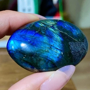 45g Pietra Naturale Colorata Allungata Madagascar Cristallo Lucido Guarigione - Foto 1 di 16