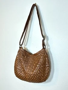 Borsa a tracolla Vilenca Holland by Anthropologie in pelle intrecciata marrone 13x10 - Foto 1 di 14
