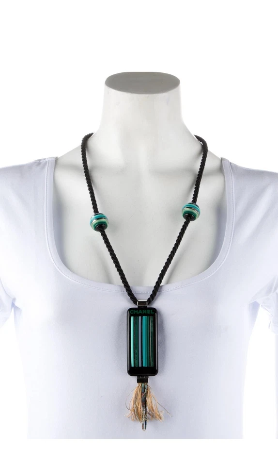 2005 Chanel Spring Runway Necklace - Image 1 of 4