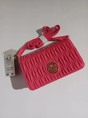 Cartera Bandolera Valentino Orlandi Rosa Acolchada Logo Dorado Italia Nueva con Etiquetas Precio de venta sugerido por el fabricante 99,00 USD Foto 1 de 4