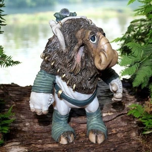 World of Krystonia S Moplos Figurine with Box England Panton 603 Miniature - Picture 1 of 13