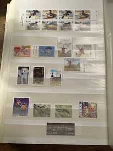 K-7) Aland cl. Collezione MNH dal 1994-2002 con blocchi + libretti francobolli - Foto 1 di 6
