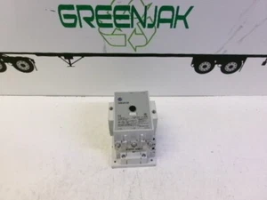 ALLEN-BRADLEY 100-D110 STARTER  (BROKERN EAR) USED FREE SHIPPING!!!!!!!!!!!!!! - Picture 1 of 4