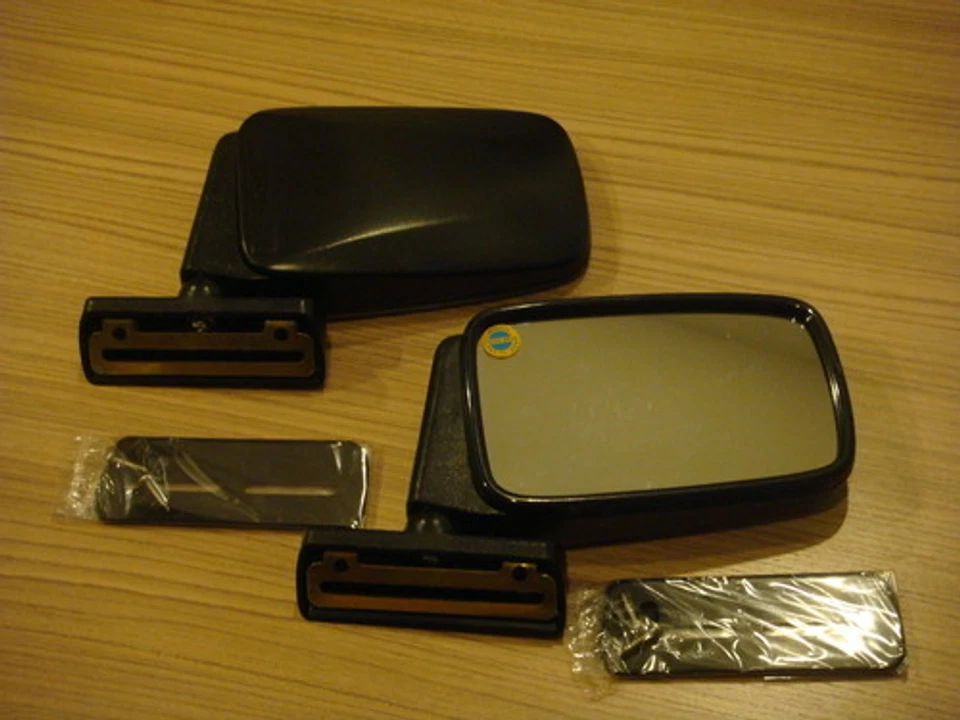PAR DE ESPEJOS RETRO RETRO PARA DATSUN NISSAN BLUEBIRD 410 411 510 610 620 810 NUEVO Foto 1 de 1