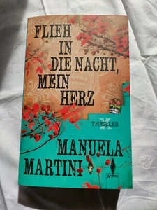 Flieh in die Nacht, mein Herz / X-Thriller Bd.8 von Manuela Martini, UNGELESEN - Bild 1 von 3